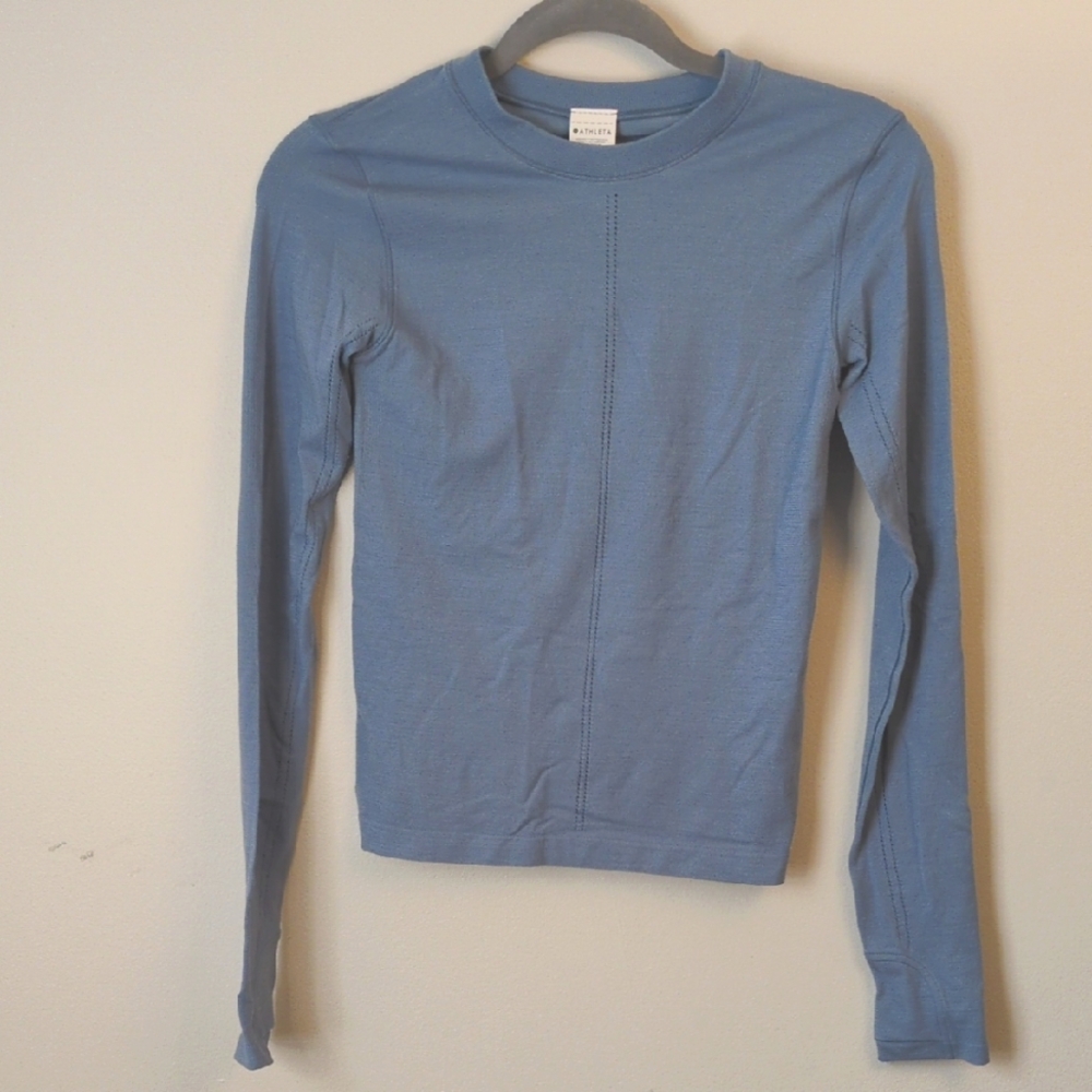 Athleta Ascent XS Ascent Seamless Top Light Blue Long Sleeve